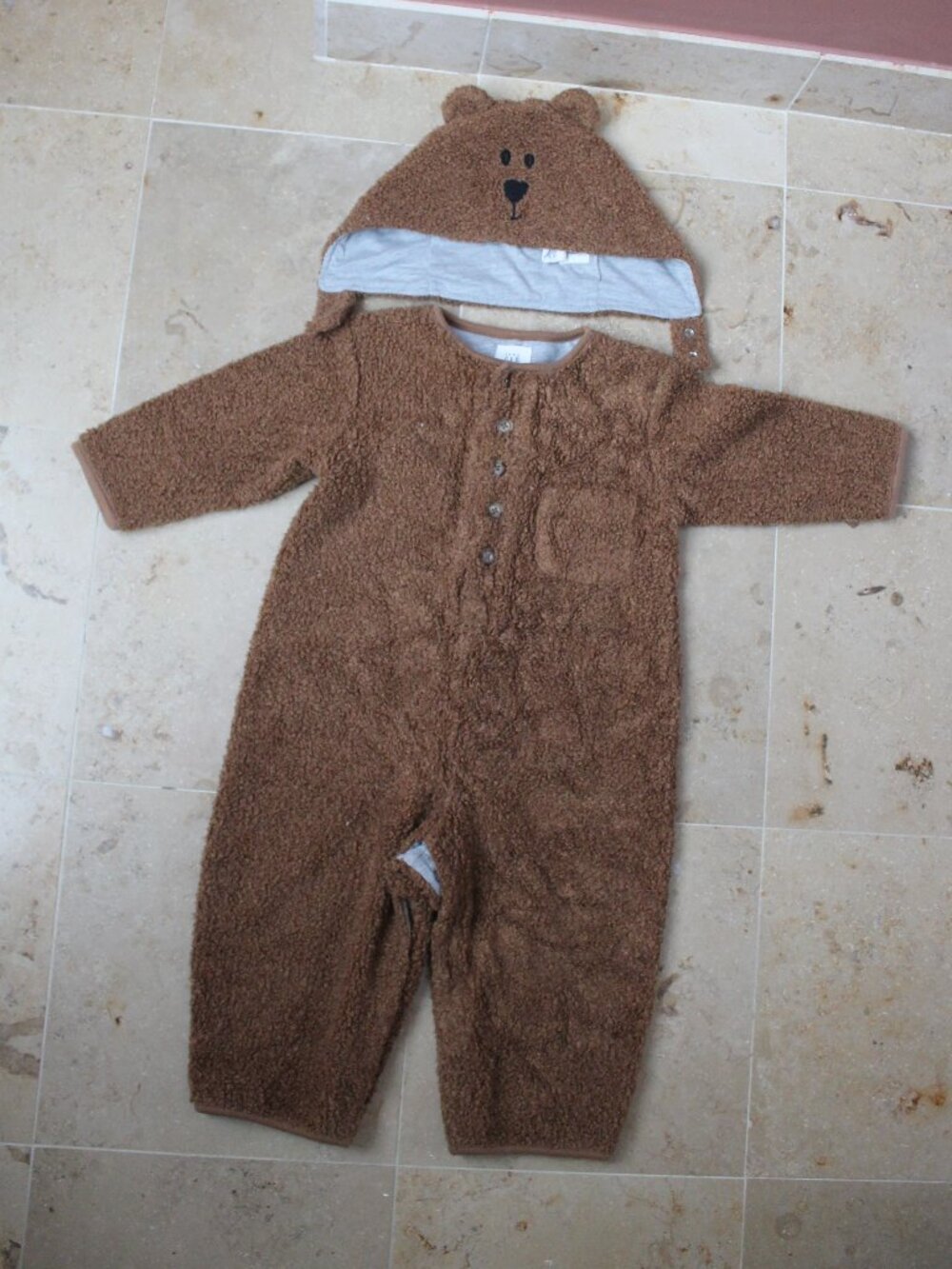Baby Gap size 2T 2XL Brown Bear Costume 2 piece hat and body piece unisex